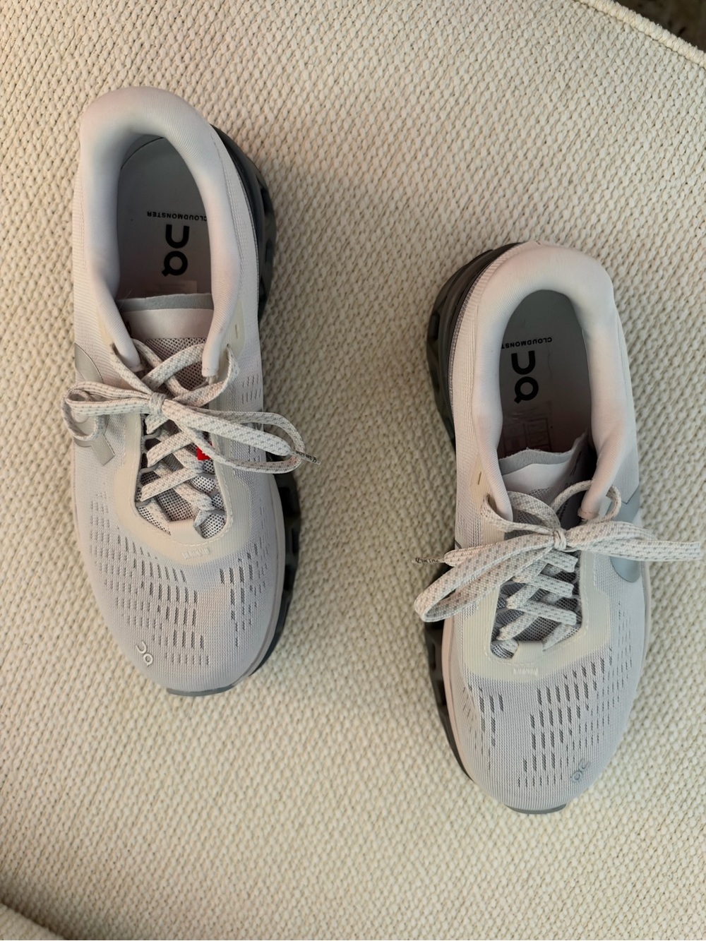 On Cloud Running Women's Tennis Shoes in Light Gray